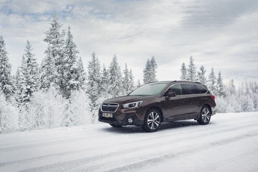  Subaru Outback 2018 года  (WW) (фото 1 из 40)